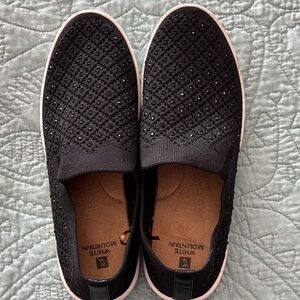 White Mountain Black Knit Slip-Ons